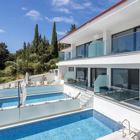 빌라 Diamond Blue Lefkada 니드리