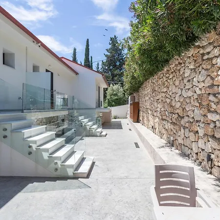 빌라 Diamond Blue Lefkada 니드리