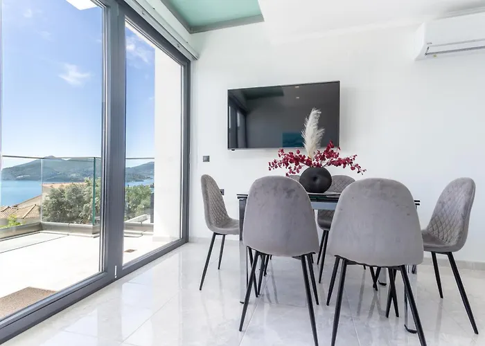 Diamond Blue Lefkada